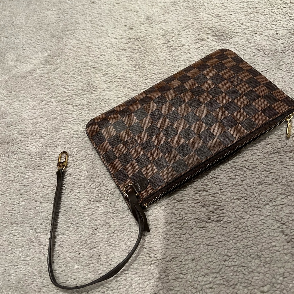 Authentic Louis Vuitton Damier Wristlet